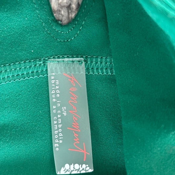 Free People Movement Workout Set Green Crop Top & Leggings– Size Small– BNWT - Picture 11 of 16